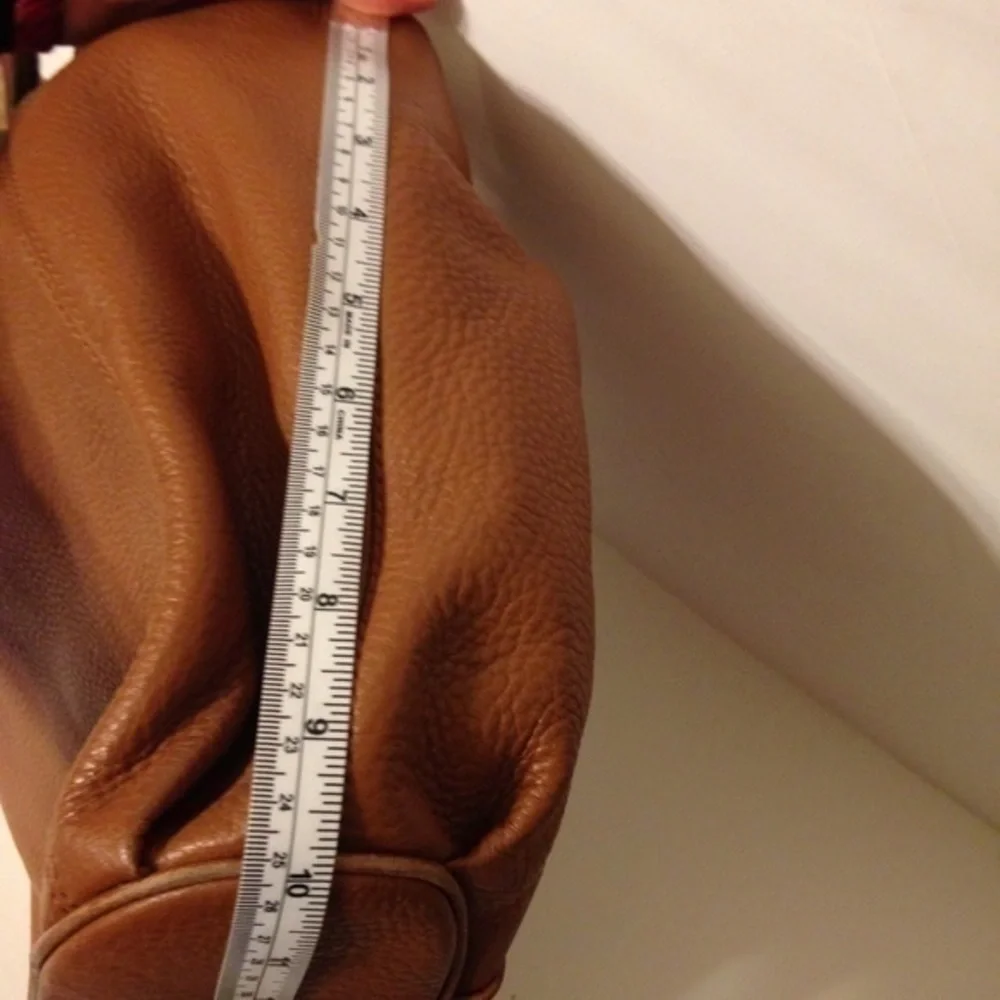 MICHAEL KORS drawstring leather brown purse bag